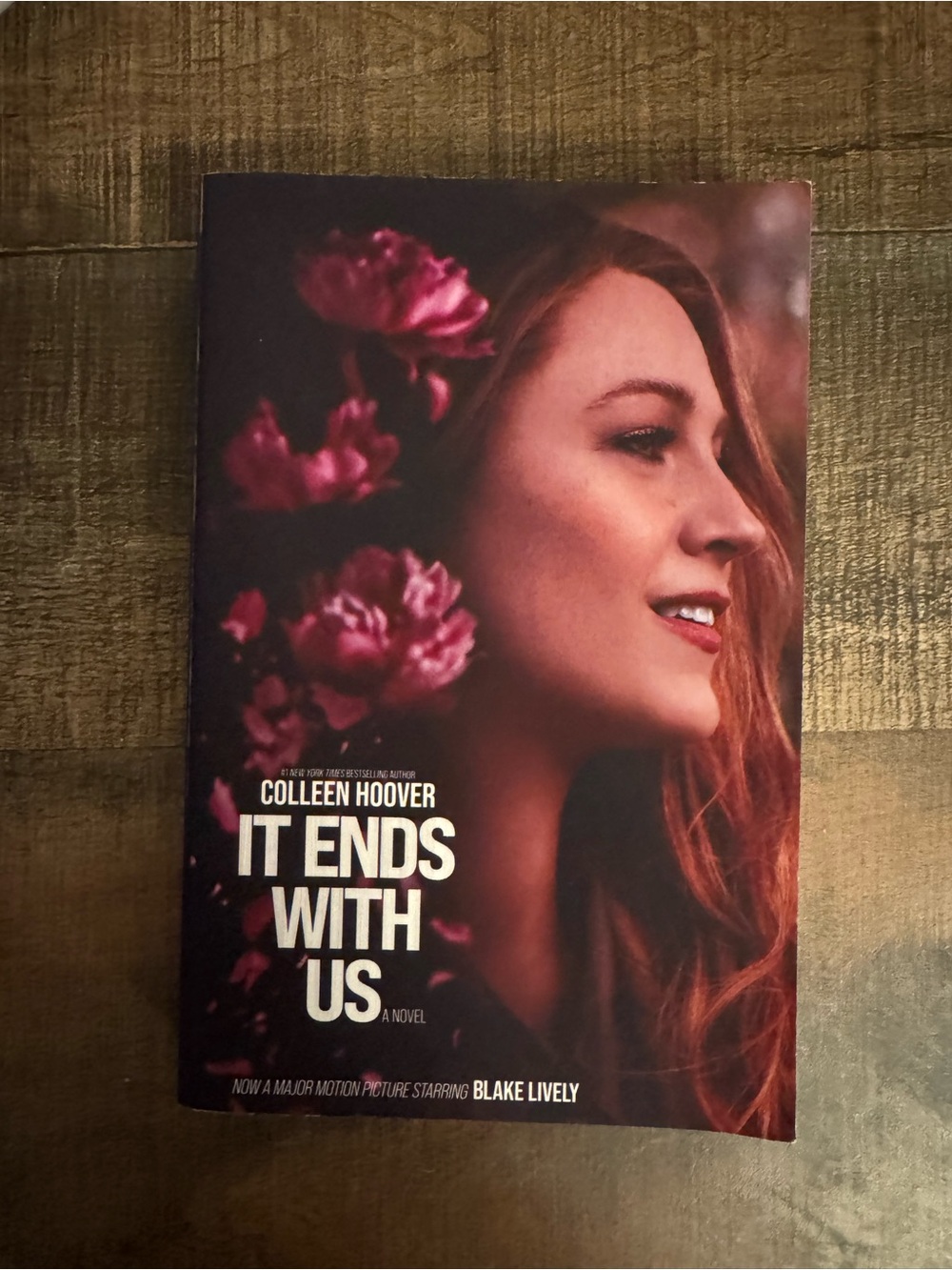 It Ends With Us Paperback - Red Cover